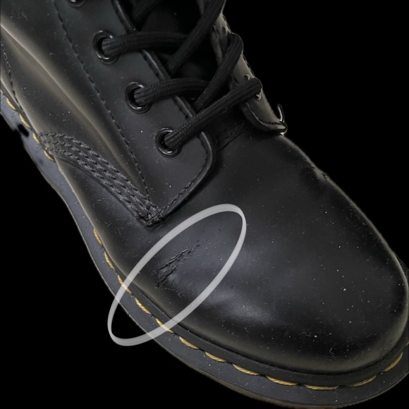 Dr Martens Women’s 1460 Smooth Leather Boots - Picture 4 of 10